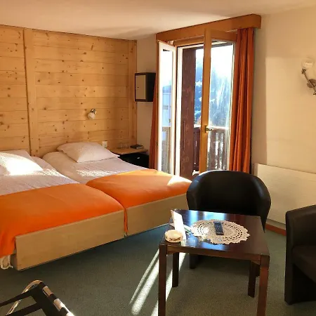 De La Poste Hotell 3*