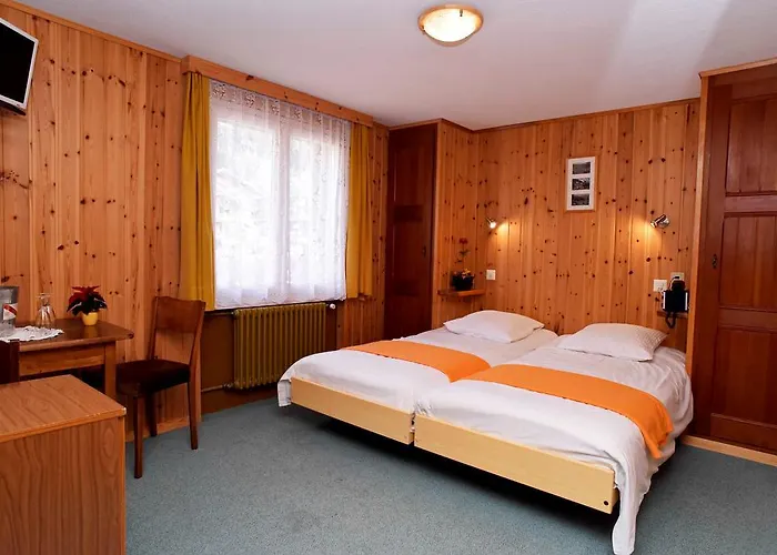 Hotel De La Poste 3*